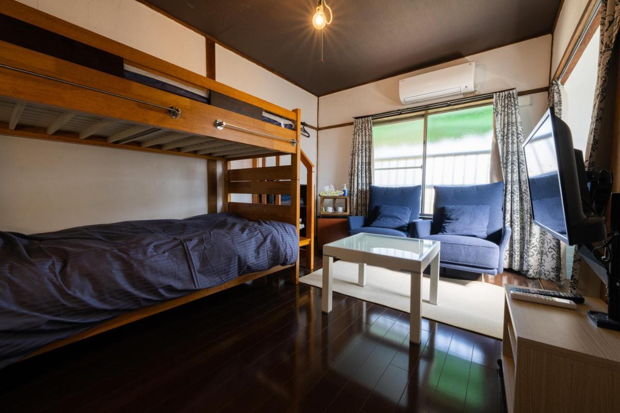 Bed&Cafe Onzo オンゾー Hotel Onomichi Exterior photo