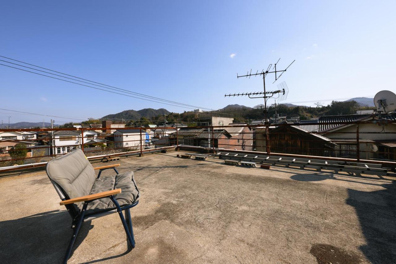 Bed&Cafe Onzo オンゾー Hotel Onomichi Exterior photo