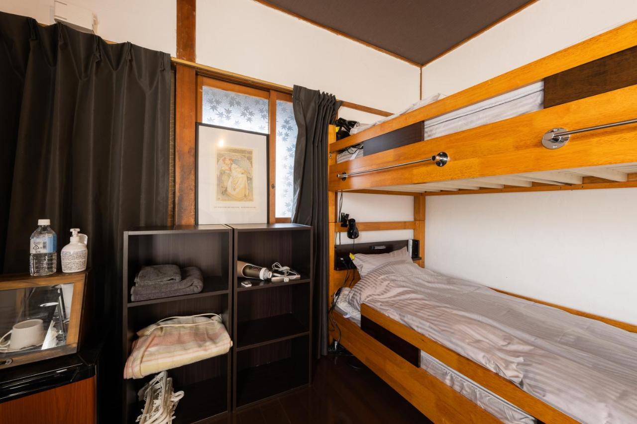 Bed&Cafe Onzo オンゾー Hotel Onomichi Exterior photo