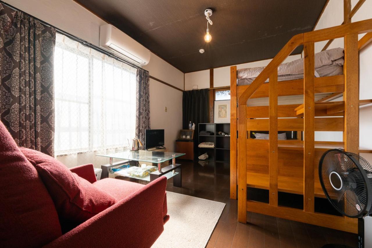 Bed&Cafe Onzo オンゾー Hotel Onomichi Exterior photo