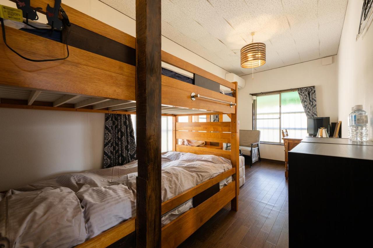 Bed&Cafe Onzo オンゾー Hotel Onomichi Exterior photo