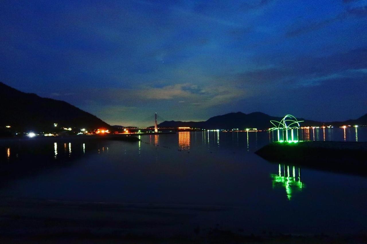 Bed&Cafe Onzo オンゾー Hotel Onomichi Exterior photo